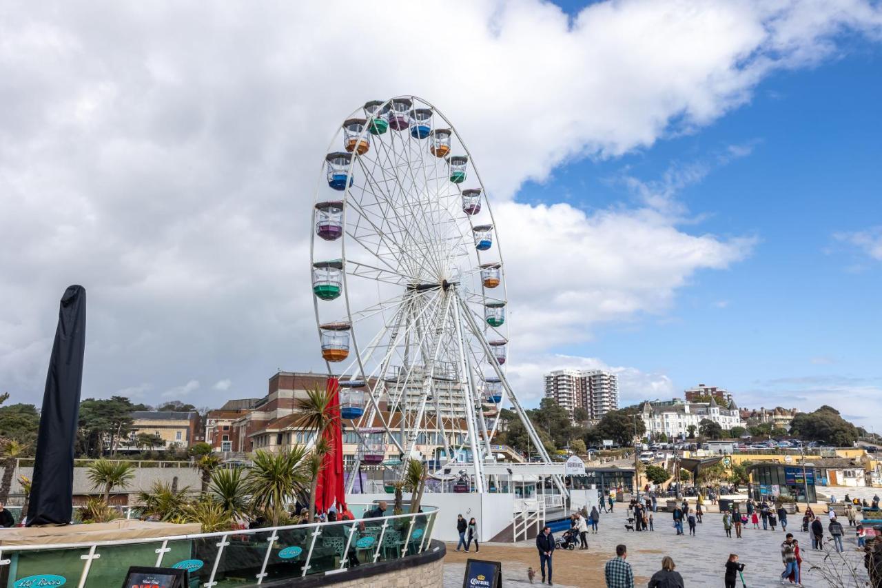 Seaview West Coast - Exceptional - 2 Bedrooms Sleeps 5 -Stunning Sea Views - 500 Metres To Beach Bournemouth Zewnętrze zdjęcie